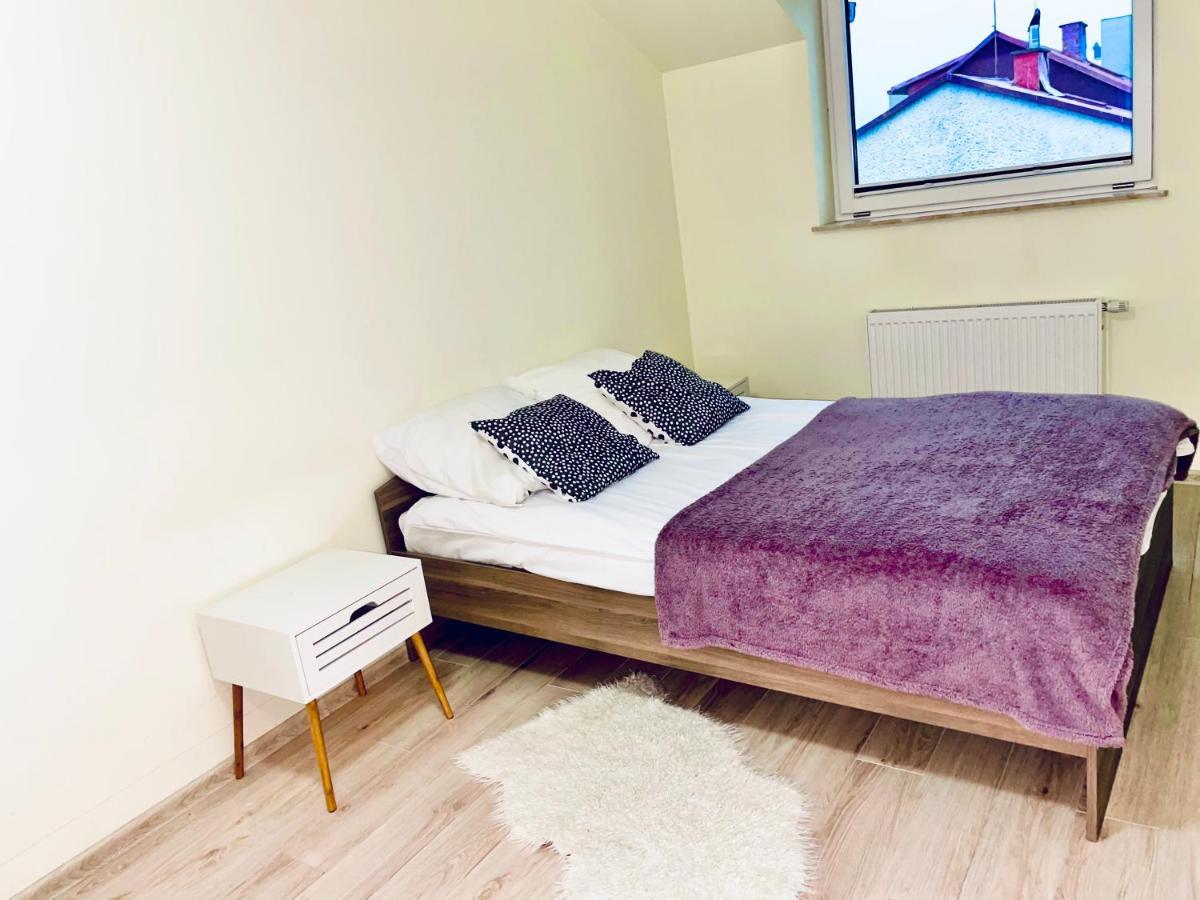 Apartament 48M W Centrum Grojca Grojec  Ngoại thất bức ảnh