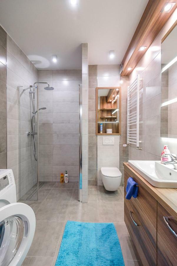 Apartament 48M W Centrum Grojca Grojec  Ngoại thất bức ảnh