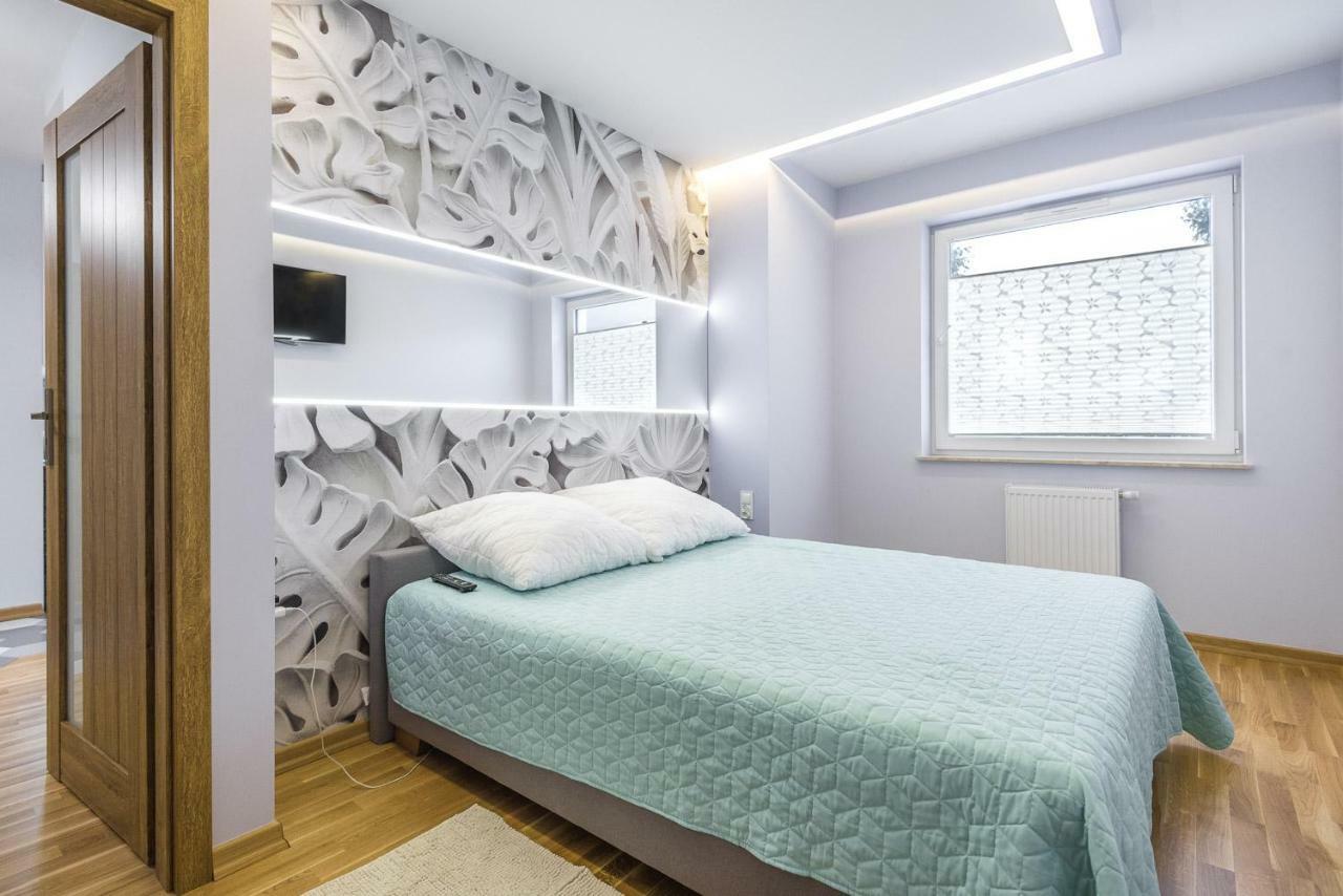 Apartament 48M W Centrum Grojca Grojec  Ngoại thất bức ảnh