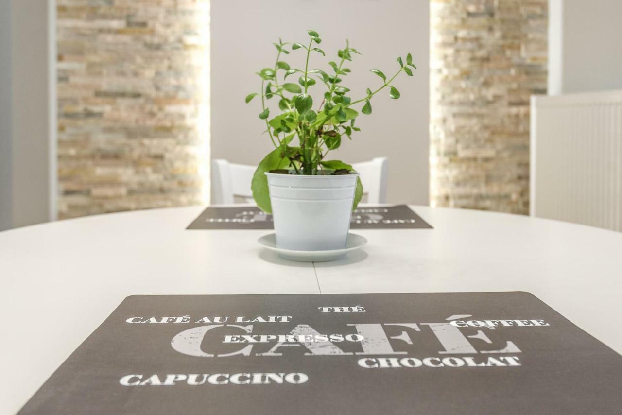 Apartament 48M W Centrum Grojca Grojec  Ngoại thất bức ảnh