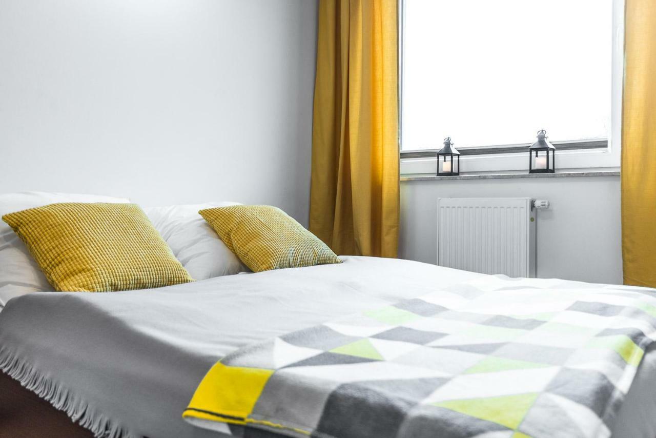 Apartament 48M W Centrum Grojca Grojec  Ngoại thất bức ảnh