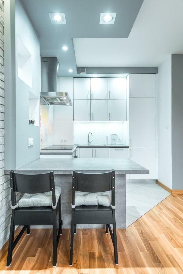 Apartament 48M W Centrum Grojca Grojec  Ngoại thất bức ảnh